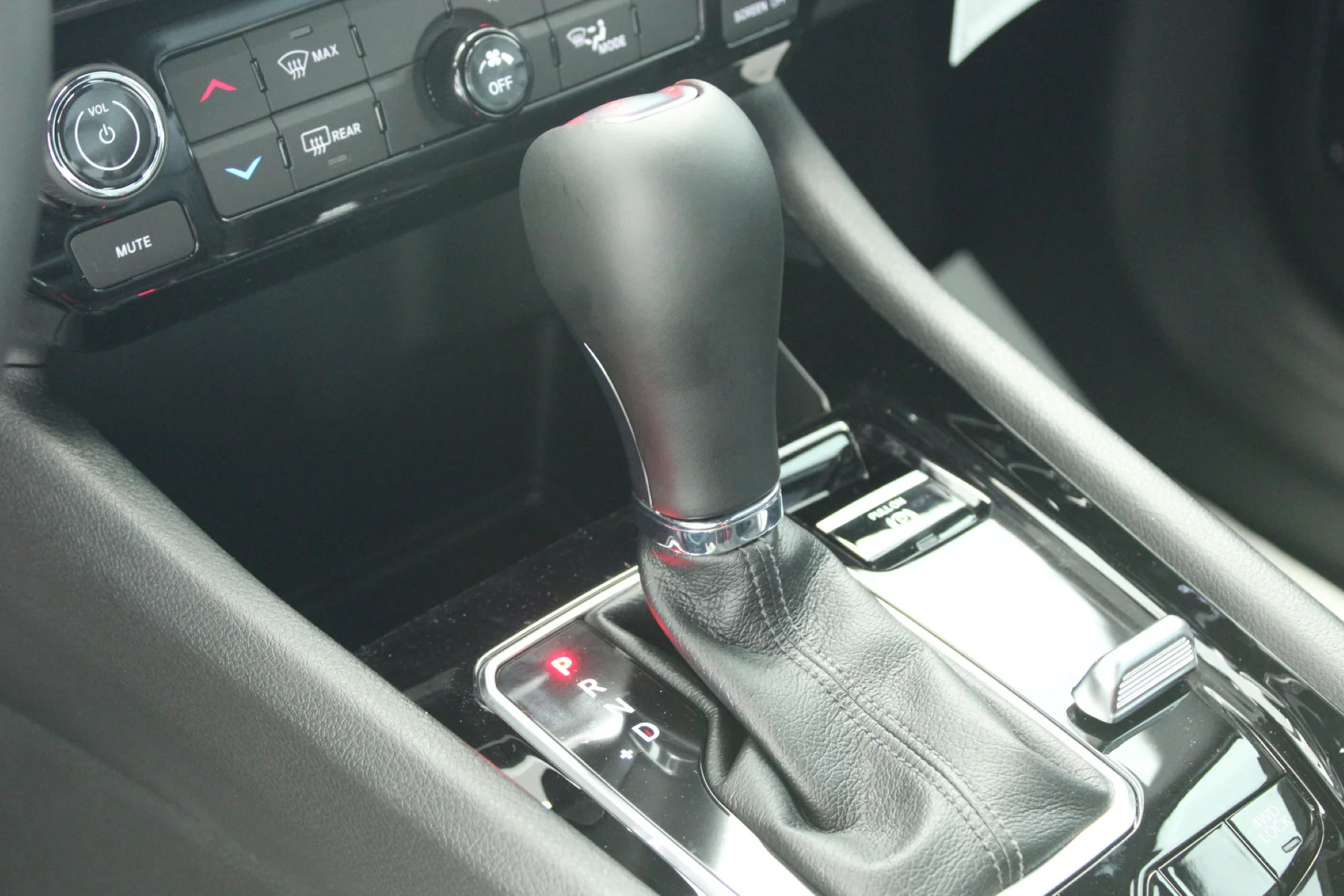 2025 Jeep Compass Latitude - Photo 9