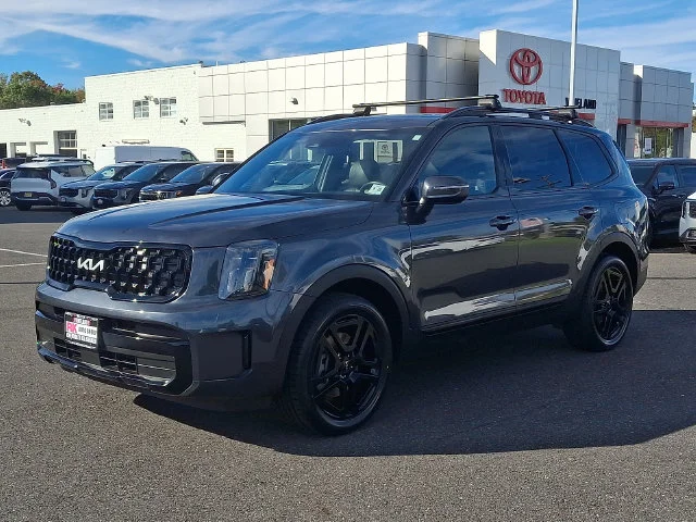 Certified Used 2024 Gray Kia EX X-Line image 4