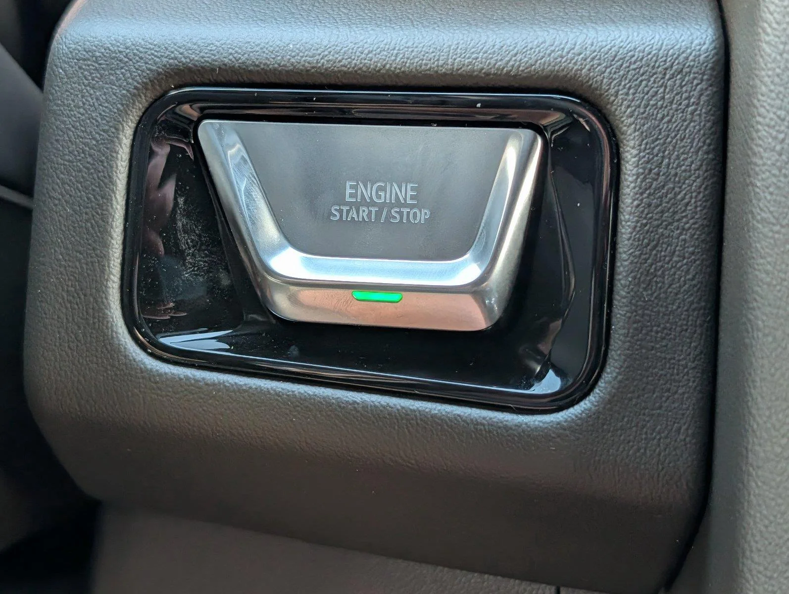 New 2027 Sterling Metallic GMC Elevation image 27