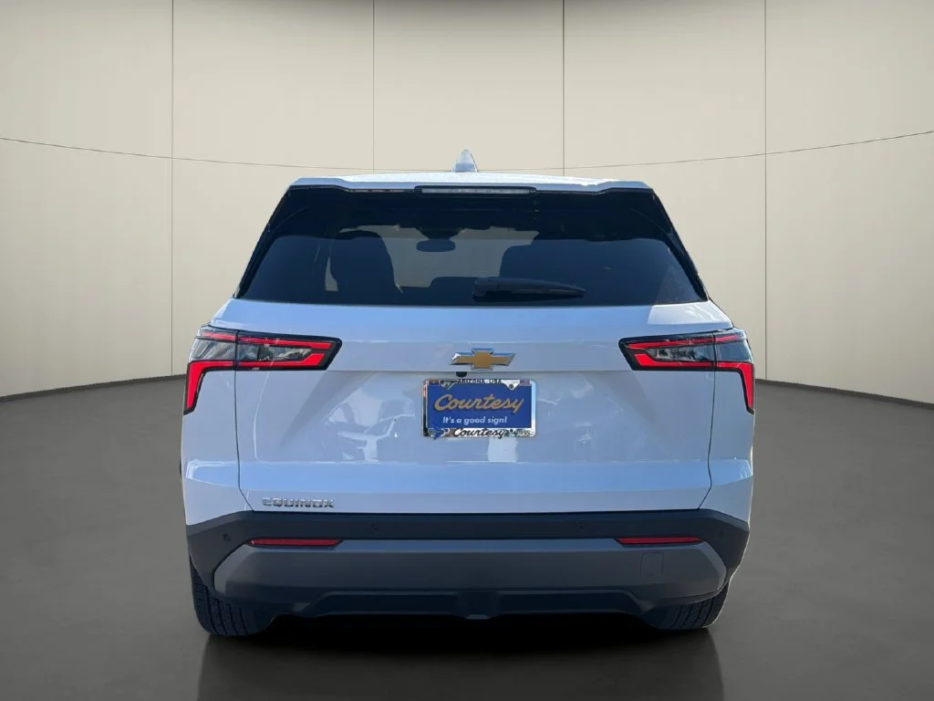 New 2027 Summit White Chevrolet LT image 6