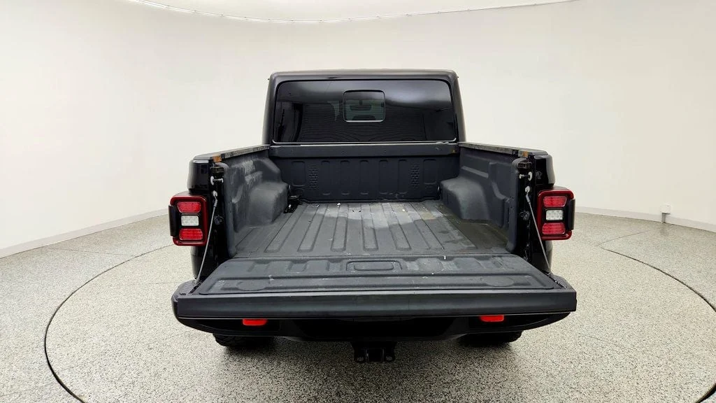 Used 2022 Black Clearcoat Jeep Mojave 4x4 w/ Freedom Top & Leather Seats image 22