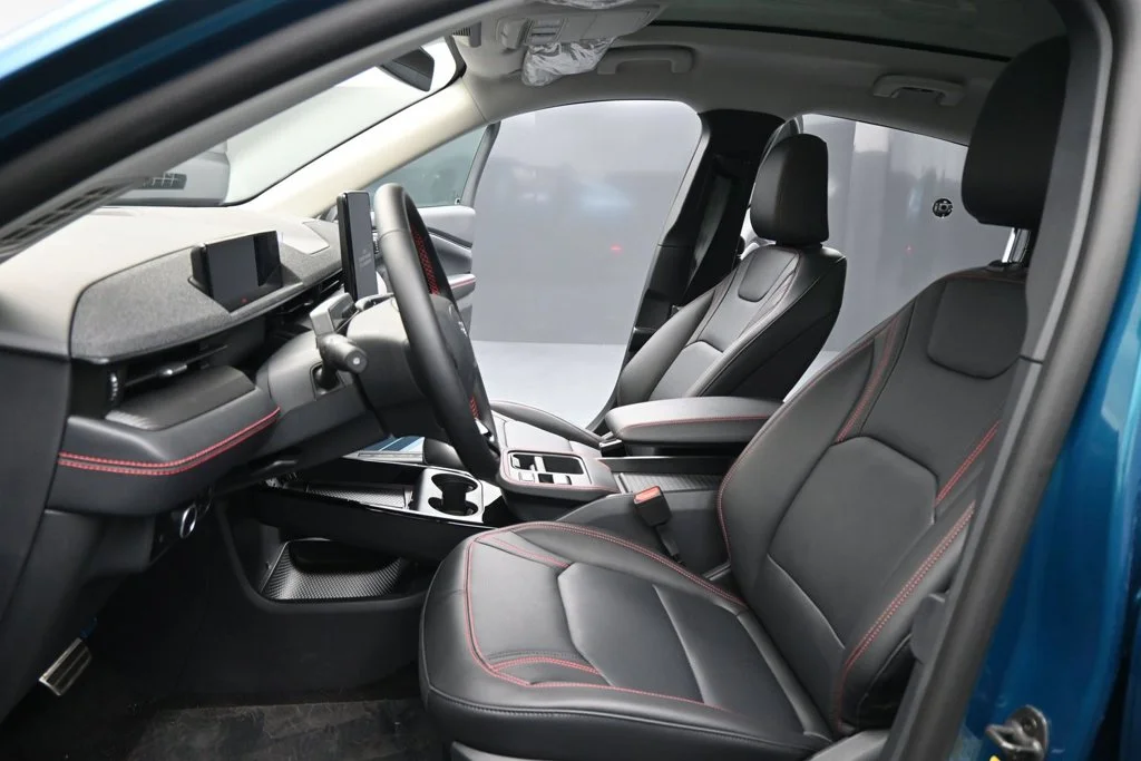 New 2026 Adriatic Blue Metallic Ford Premium image 9