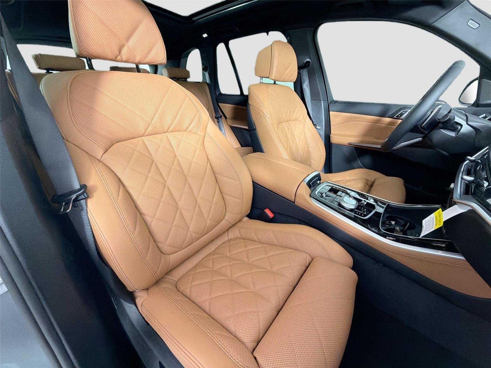 New 2026 Skyscraper Grey Metallic BMW xDrive50e image 58