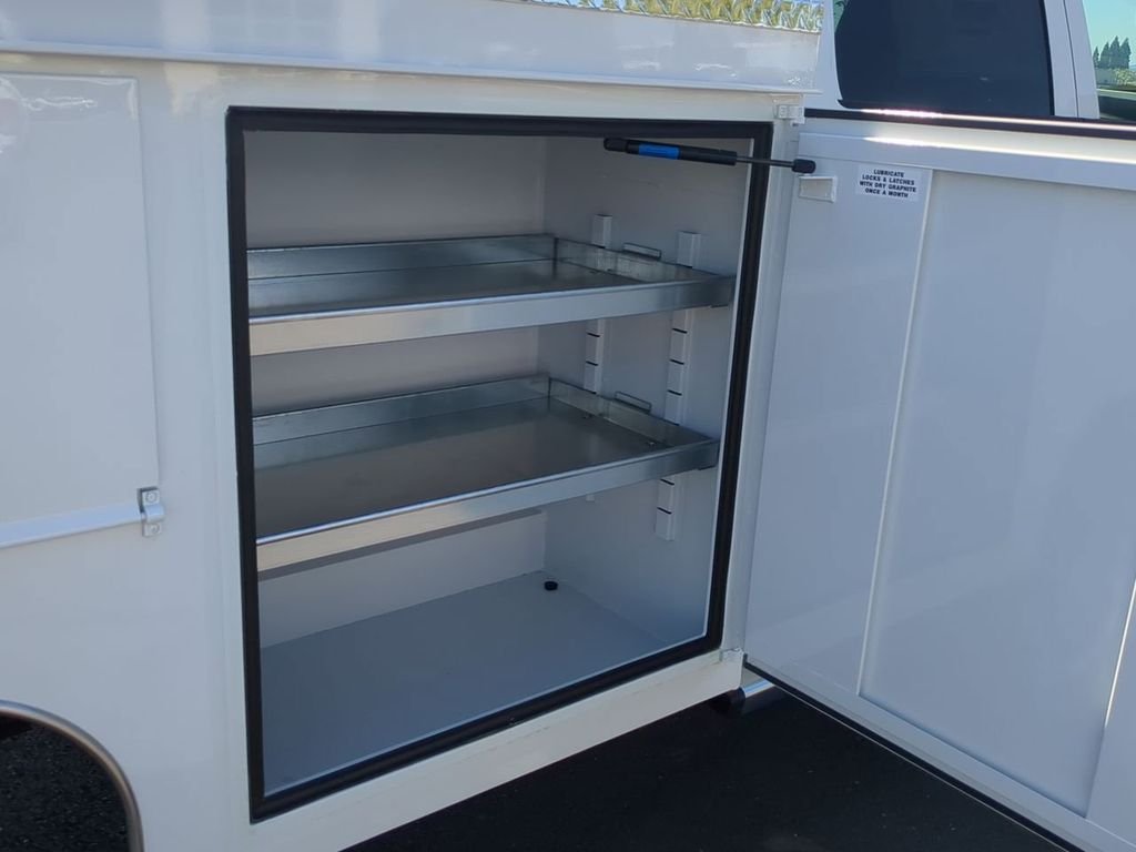 2024 RAM 3500 Chassis Tradesman - Photo 18