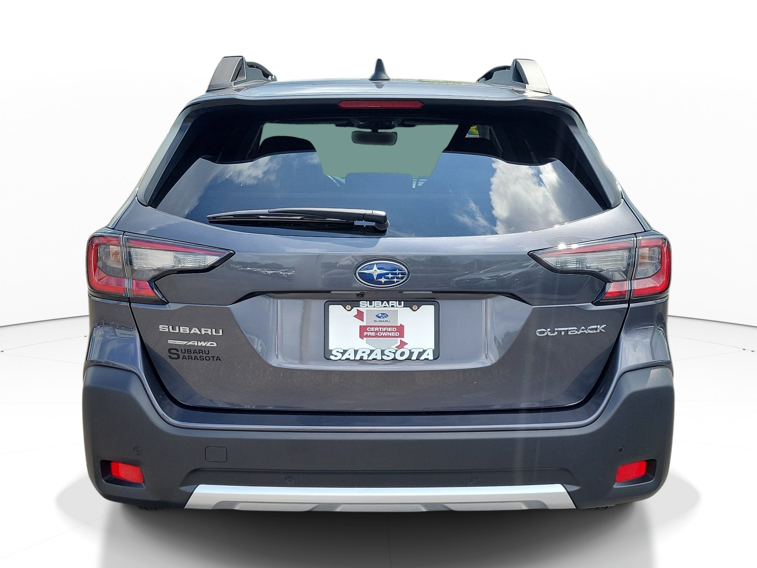 Used 2025 Magnetite Gray Metallic Subaru Limited image 4