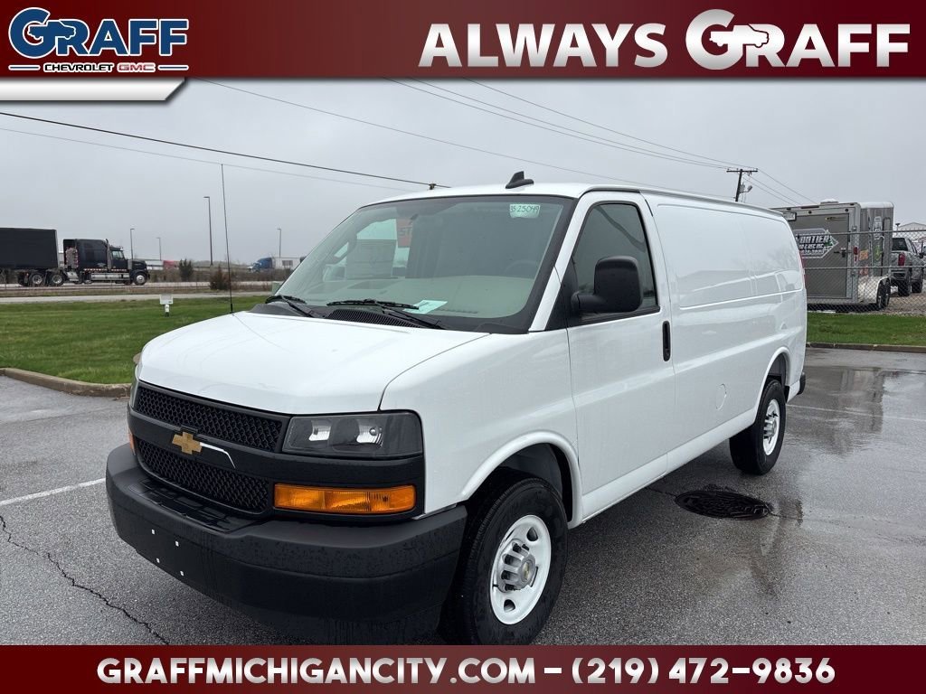 2025 Chevrolet Express 2500 Work Van HD's photo
