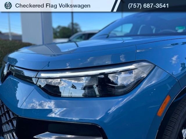 Used 2026 Monterey Blue w/Deep Black Roof Volkswagen 2.0T SE R-Line Black image 11