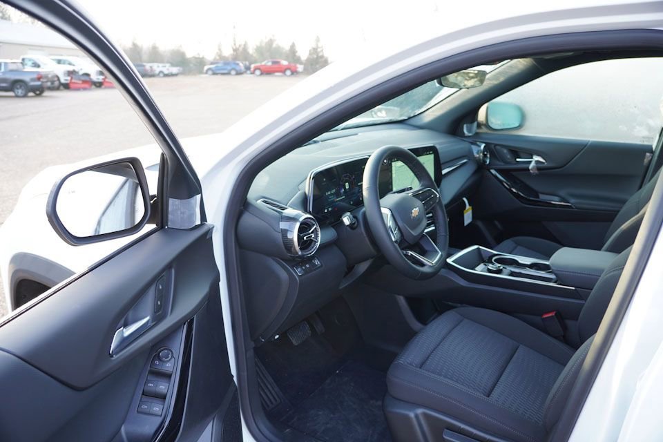 2026 Chevrolet Equinox LT - Photo 10
