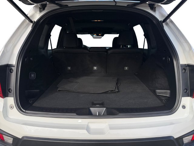 Used 2023 White Honda EX-L image 37