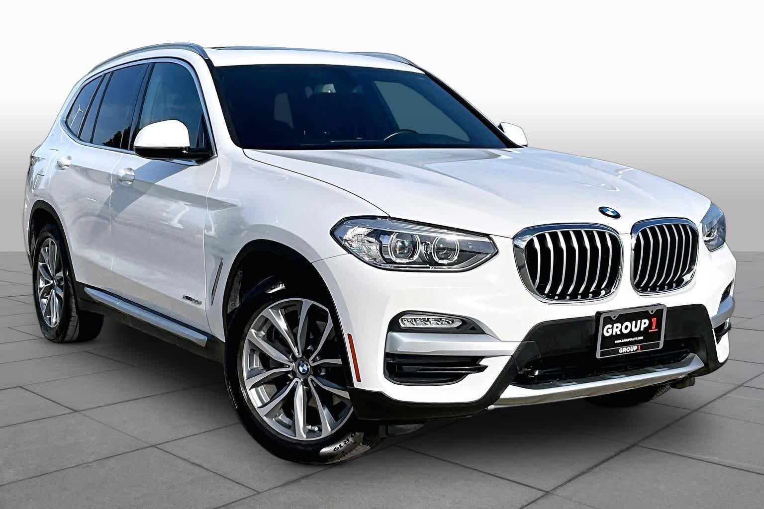Used 2018 Alpine White BMW xDrive30i image 3