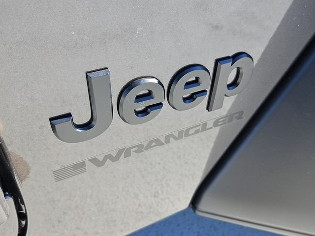 New 2026 Granite Crystal Metallic Clear-Coat Exterior Paint Jeep Sport image 26