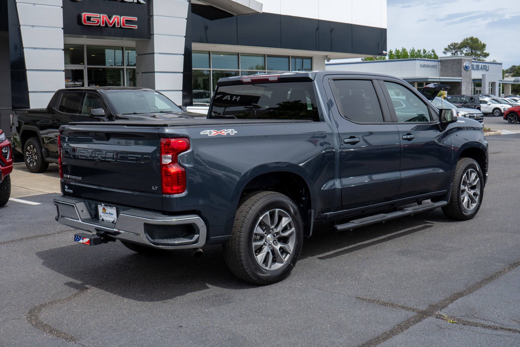 Used 2022 Shadow Gray Metallic Chevrolet LT image 3