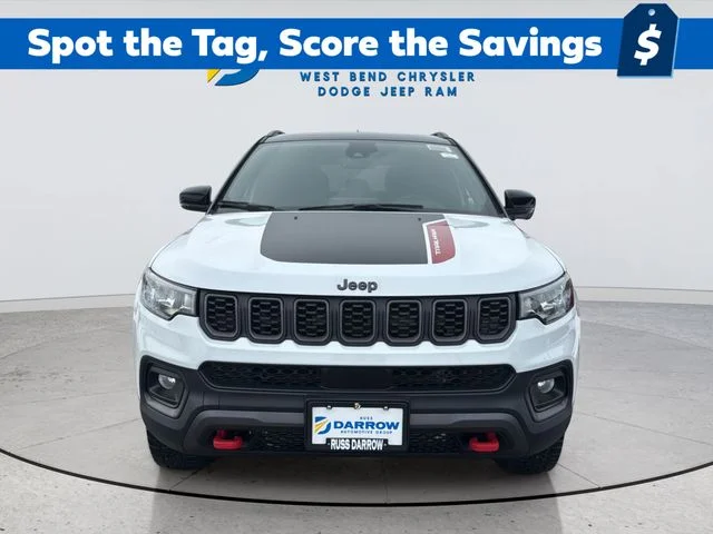 New 2026 Bright White Clear-Coat Exterior Paint Jeep Trailhawk image 8