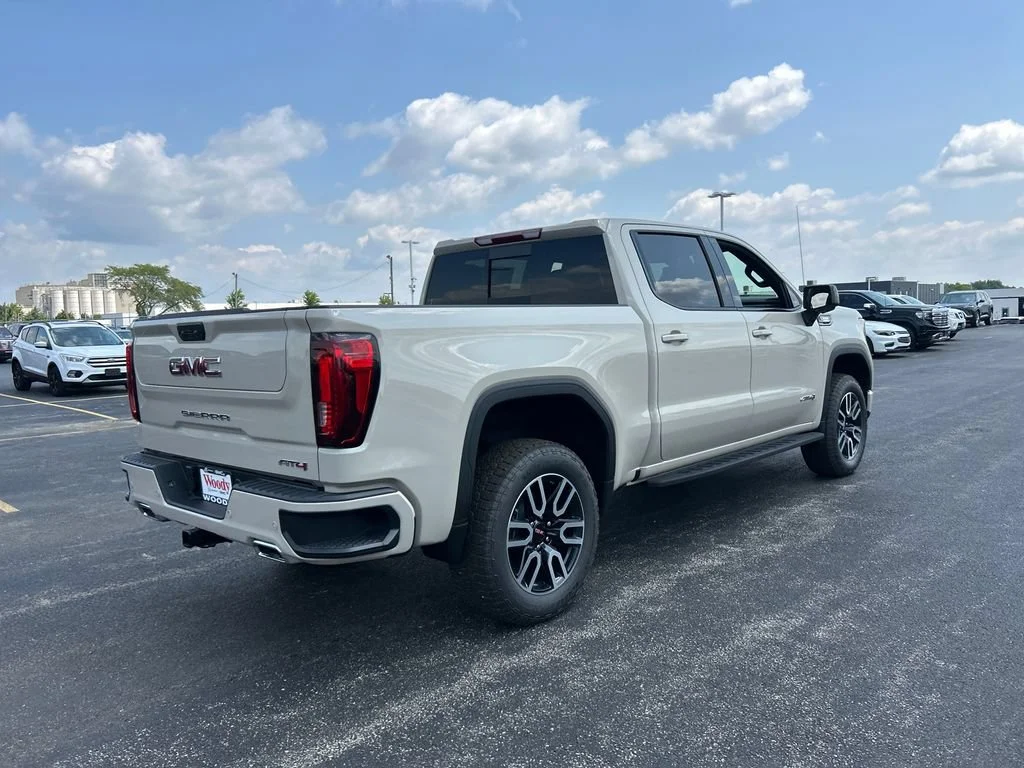 2026 GMC Sierra 1500 AT4 - Photo 6