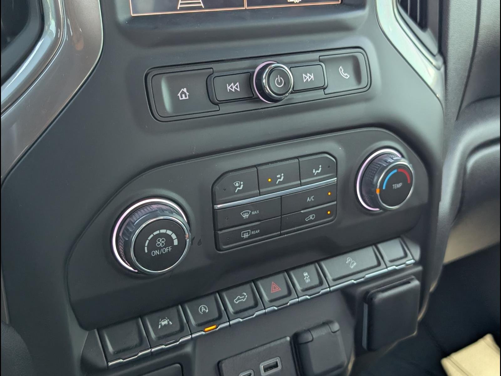 2023 Chevrolet Silverado 1500 Custom - Photo 16