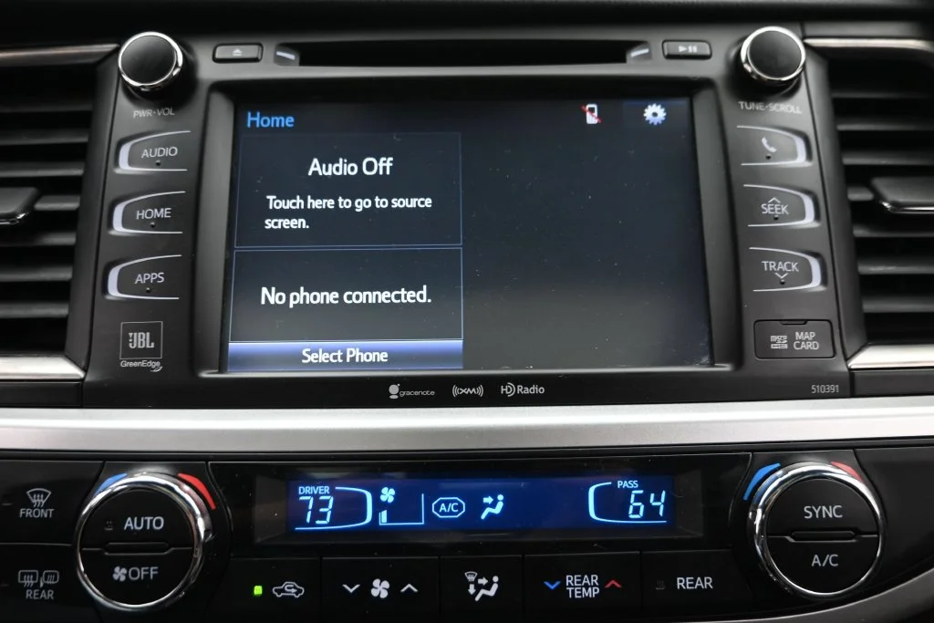 Used 2019 Silver Toyota Limited Platinum image 20