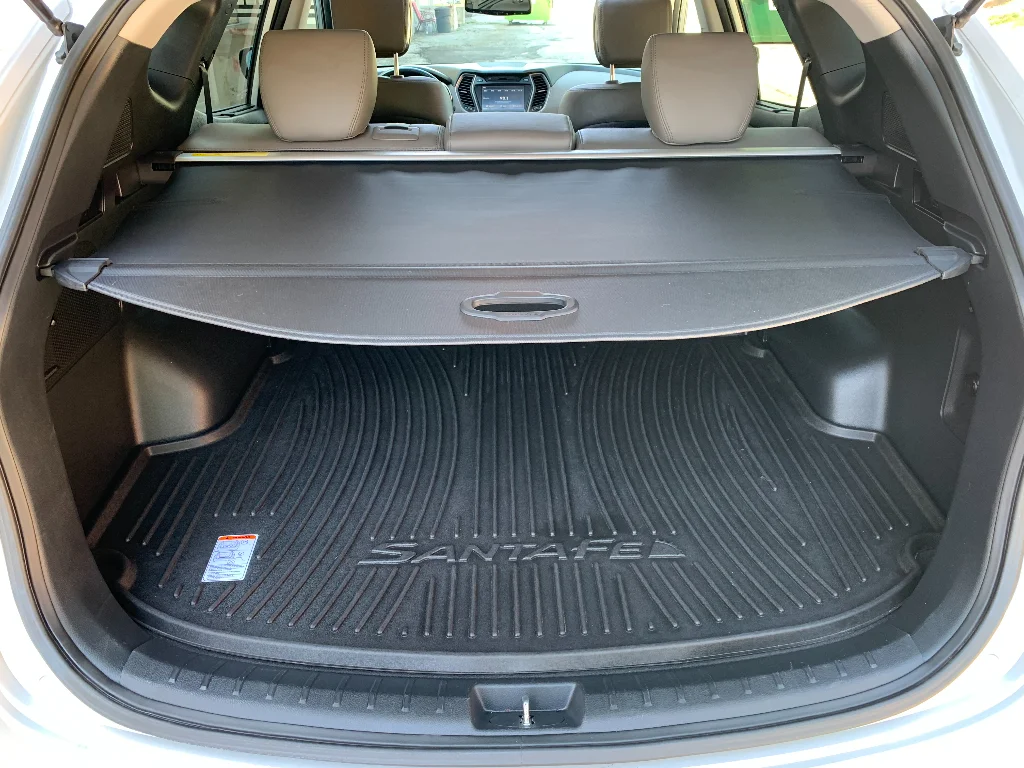 Used 2014 Moonstone Silver Hyundai 2.4L (A6) image 17