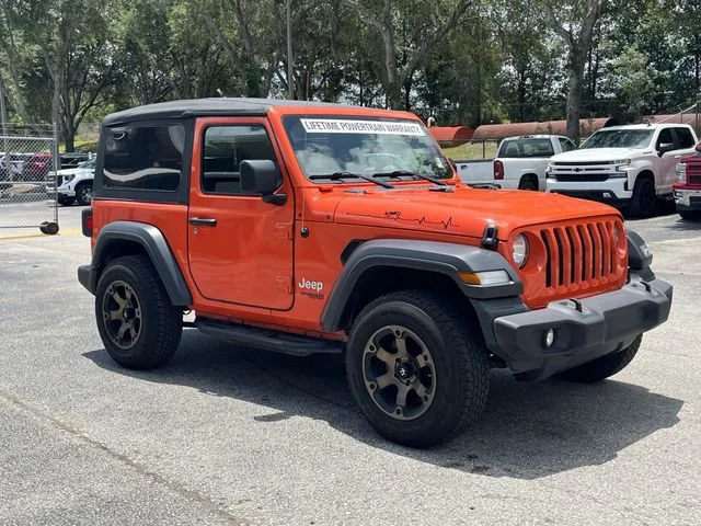Used 2019  Jeep Sport S image 2