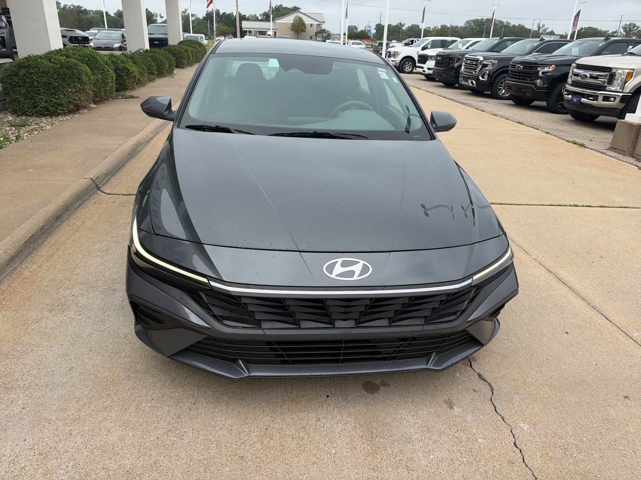 Used 2024 Ecotronic Gray Hyundai SEL image 3