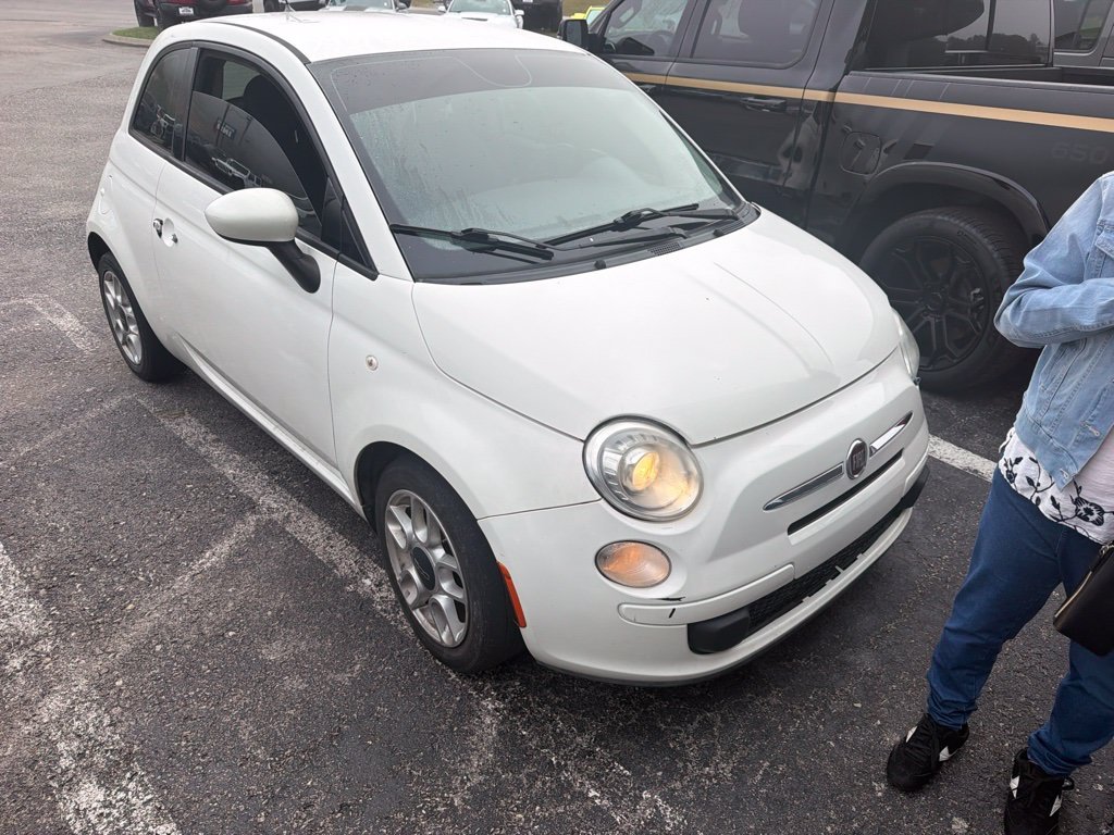 Used 2015 White FIAT Pop image 1