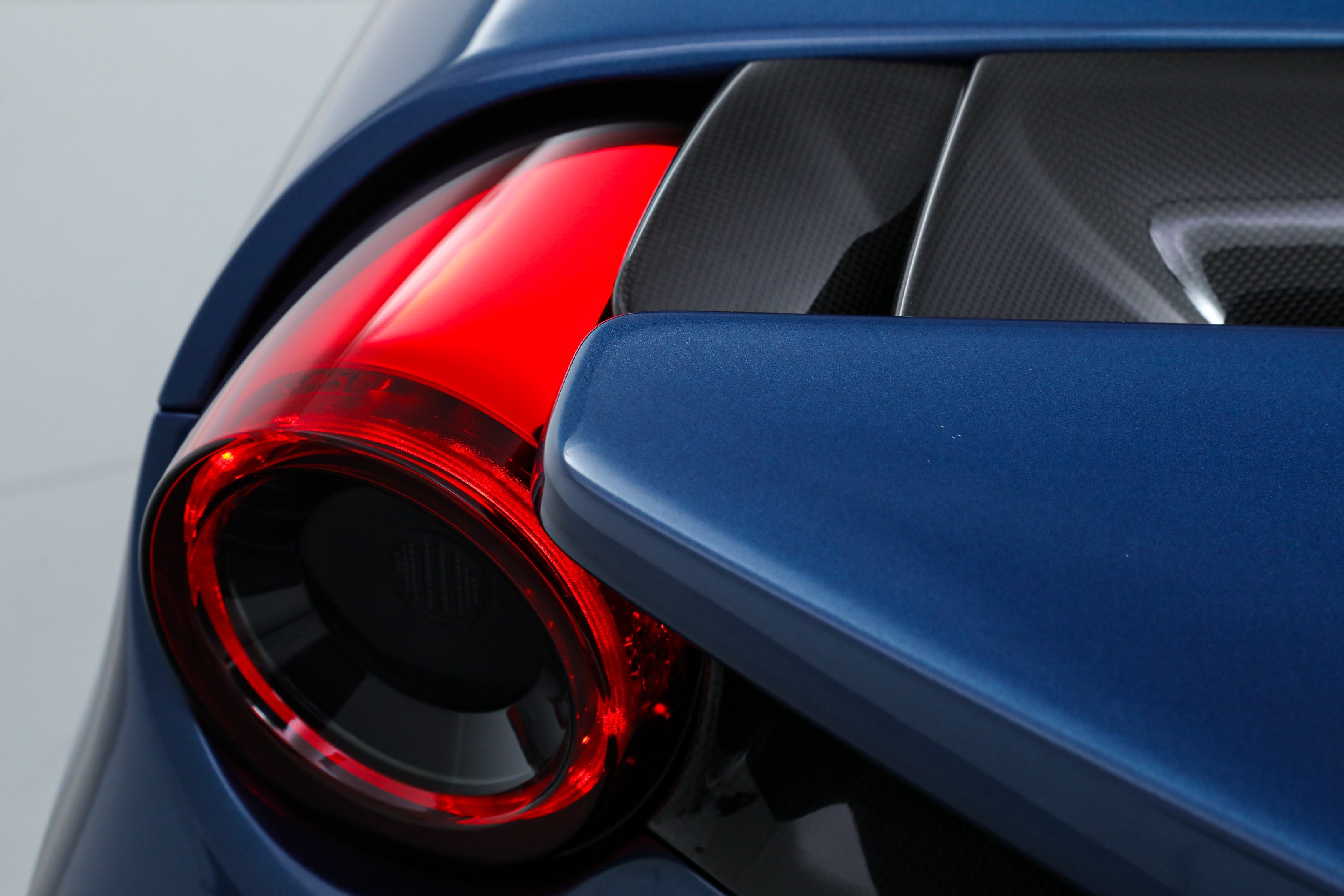 Used 2019 Blue Ferrari  image 18