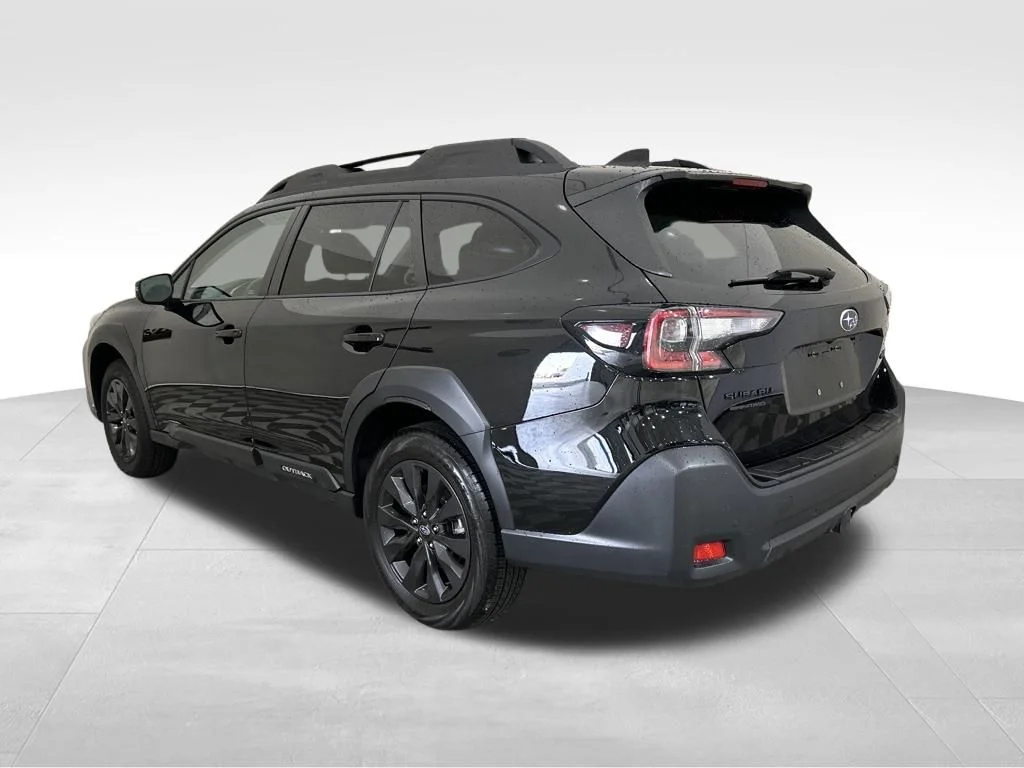 Used 2025 Black Subaru Onyx Edition image 3