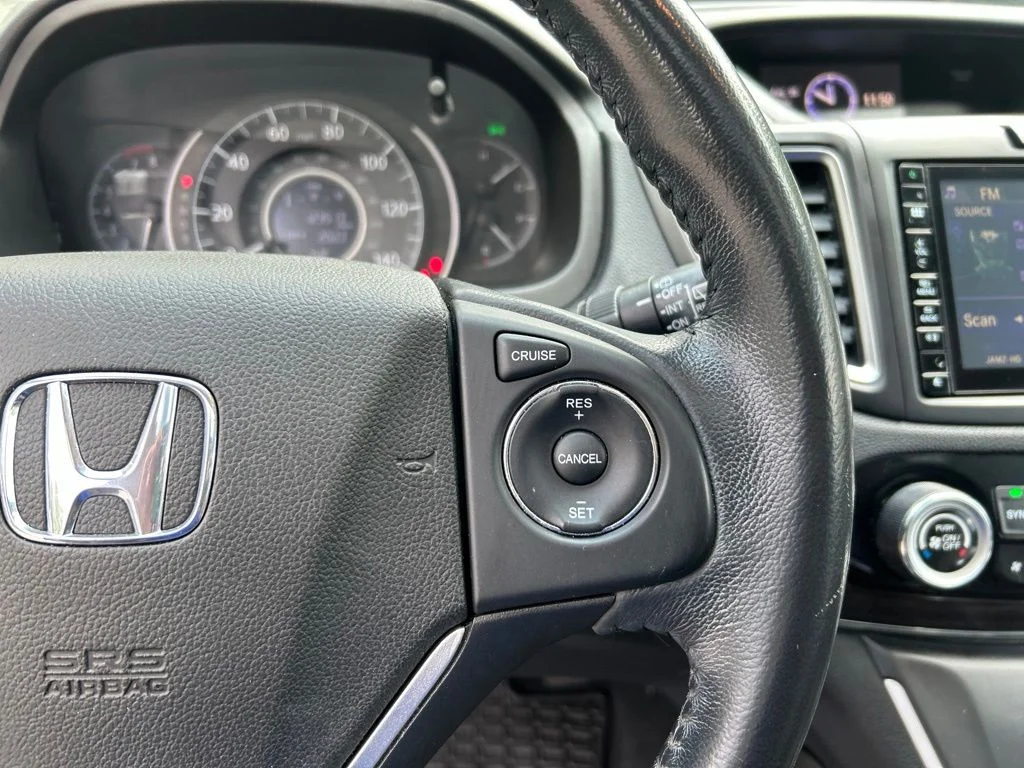 Used 2015 Silver Honda EX-L image 21