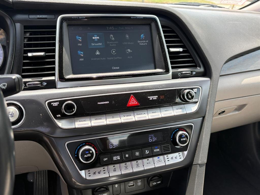 Used 2019 Hyper White Hyundai Limited image 9