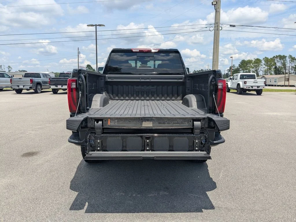 2025 GMC Sierra 2500HD Denali - Photo 13