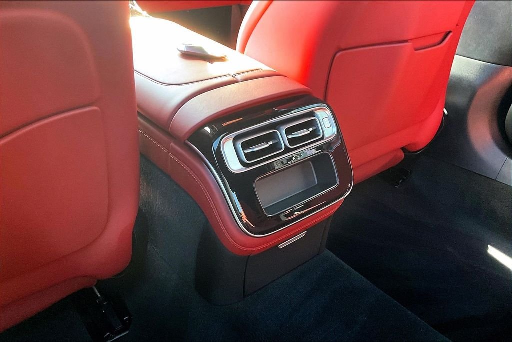 Certified Used 2023  Mercedes-Benz S 580 image 25