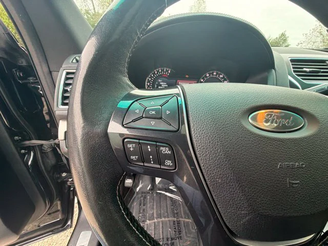Used 2017 Black Ford Platinum image 31
