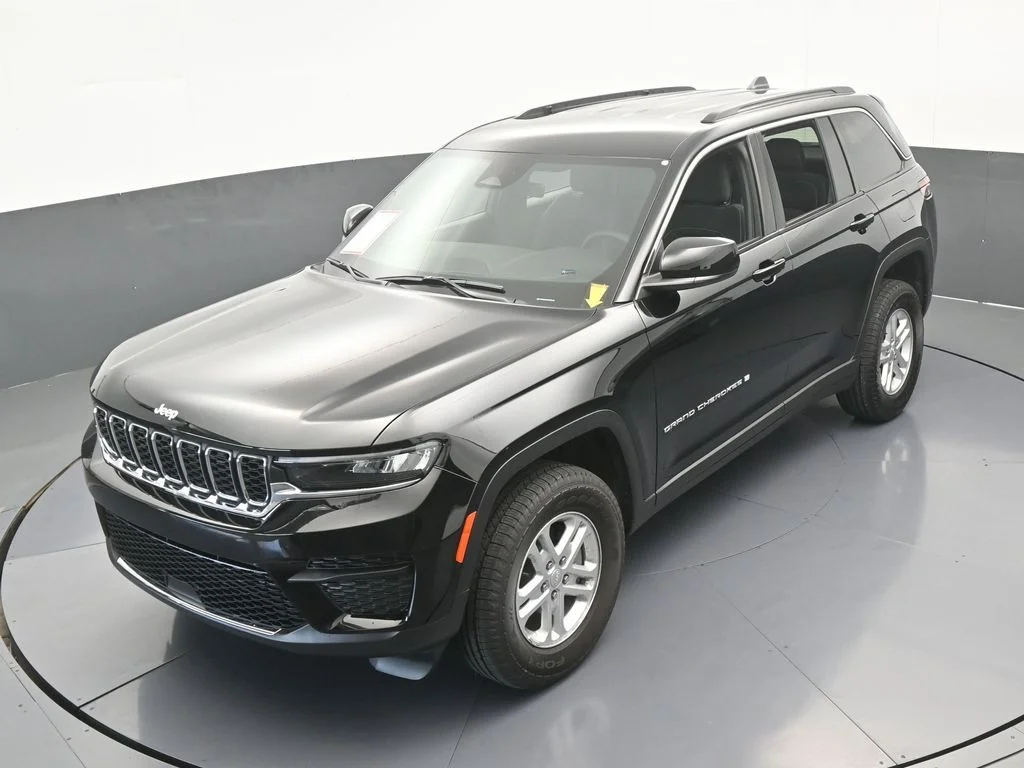 2025 Jeep Grand Cherokee Laredo - Photo 43