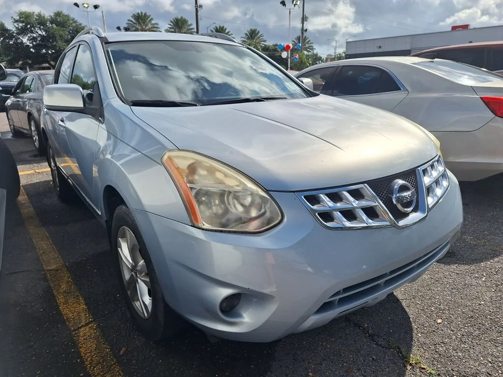 Certified Used 2013 Blue Nissan SV image 3