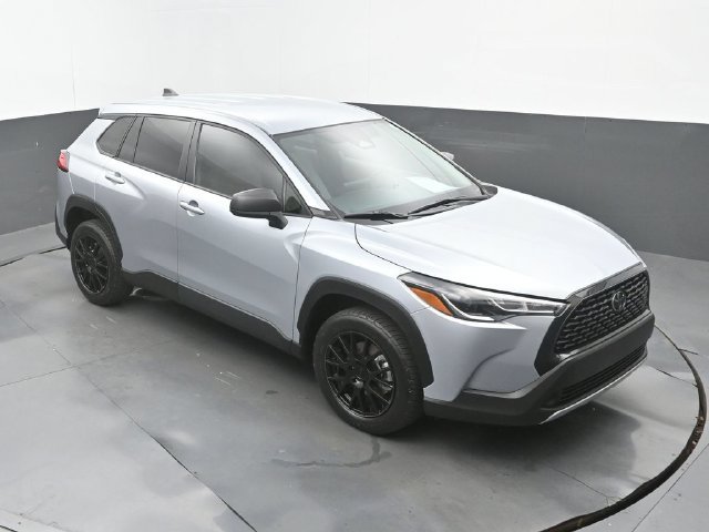 Used 2023 Sonic Silver Toyota L image 28