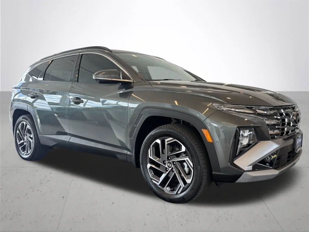 Used 2025 Gray Hyundai Limited image 5