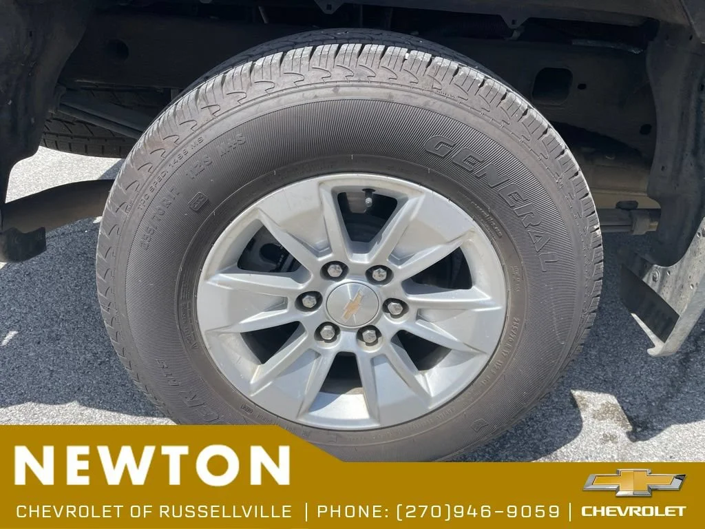 Used 2022 Black Chevrolet LT image 19