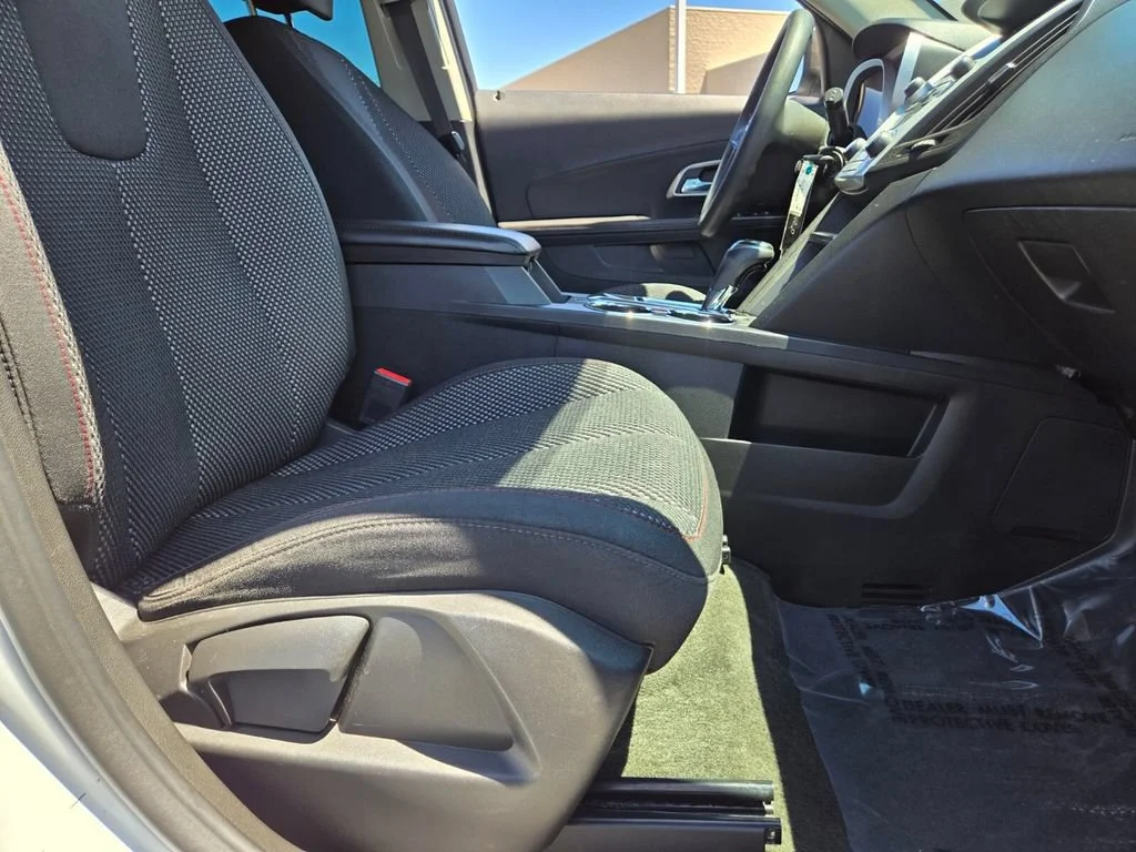 Used 2017 SUMMIT WHITE Chevrolet LS image 14