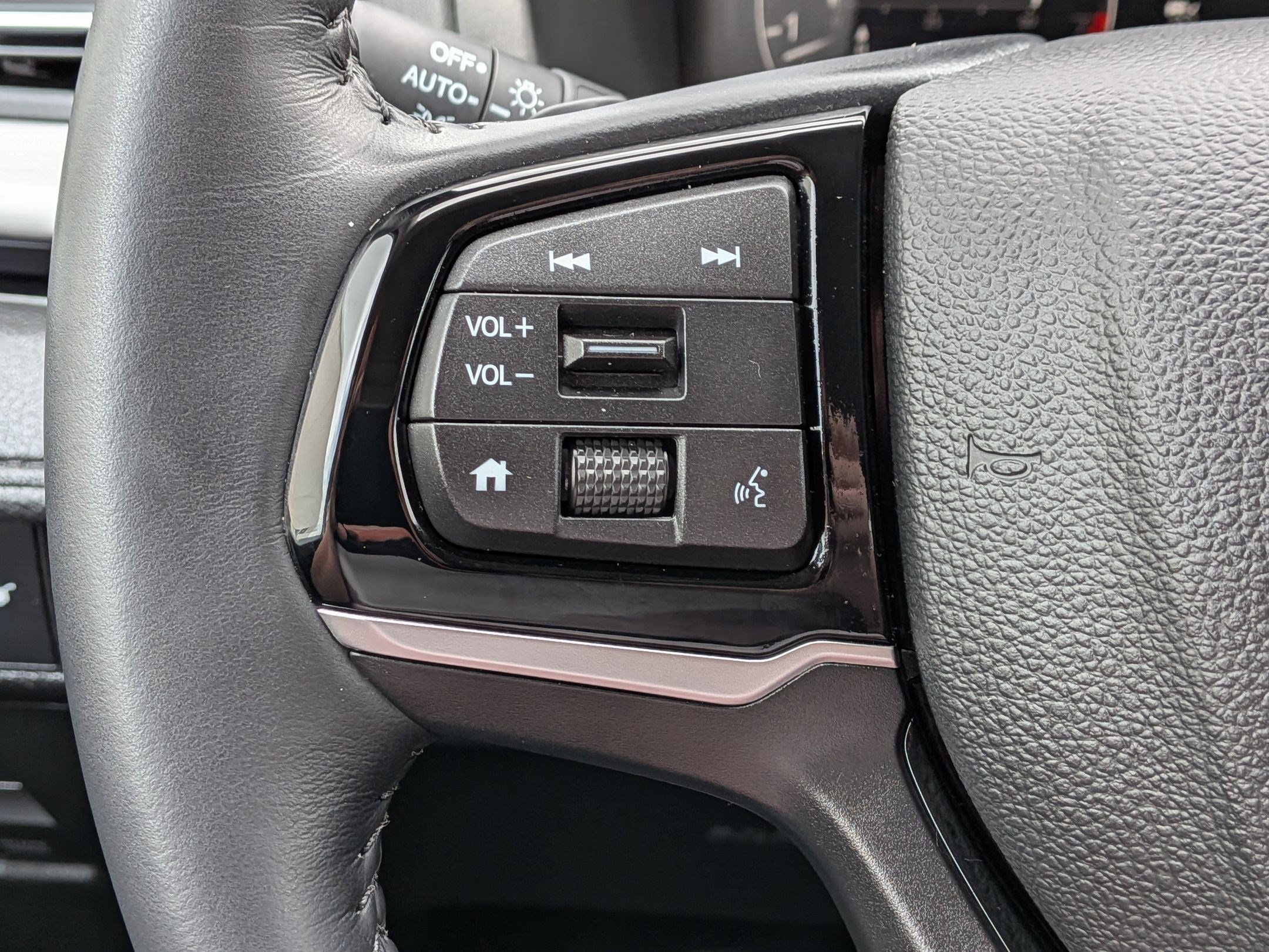 2025 Honda Odyssey Elite - Photo 19