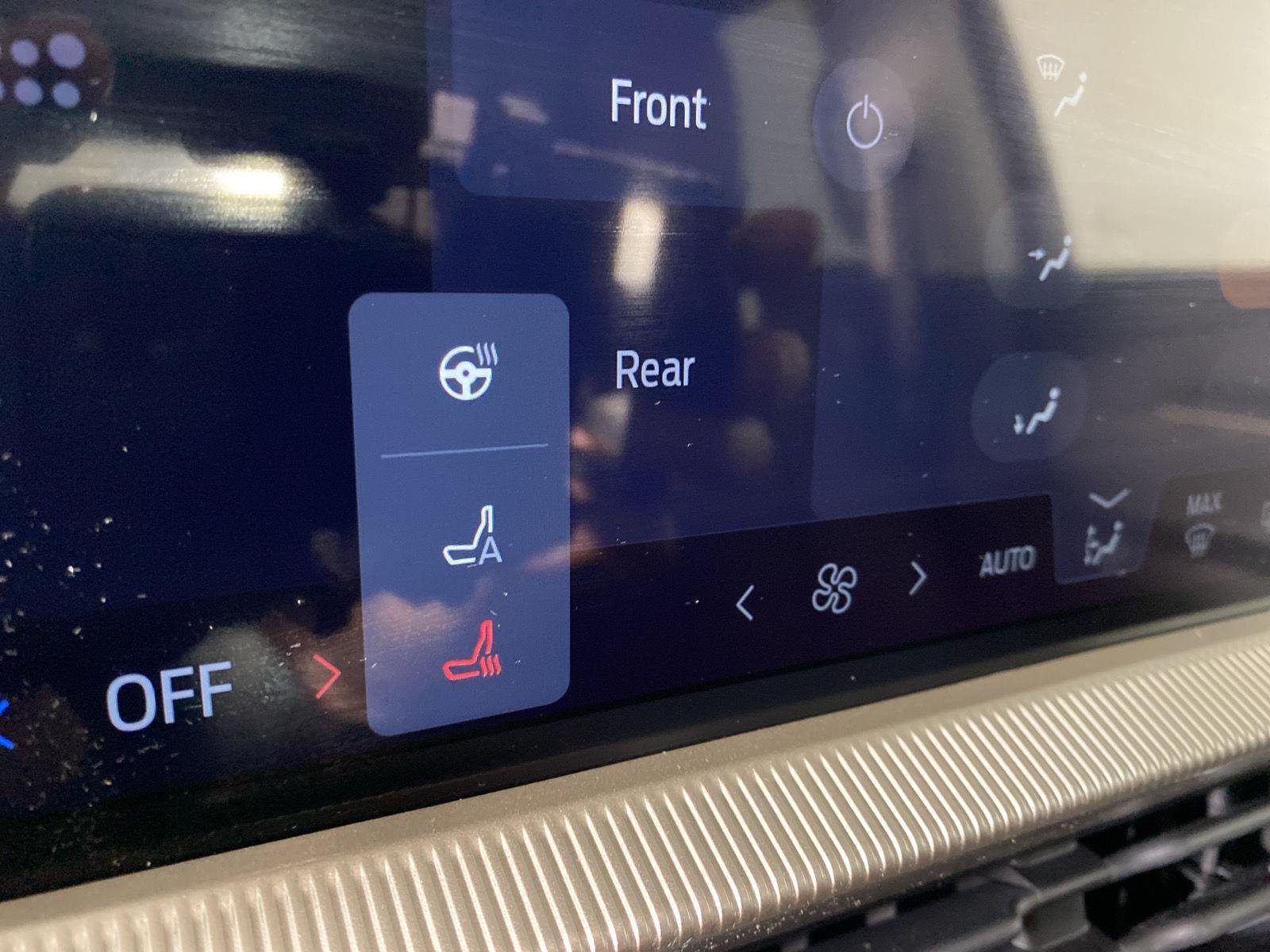 Used 2025 Vapor Blue Ford Active image 19