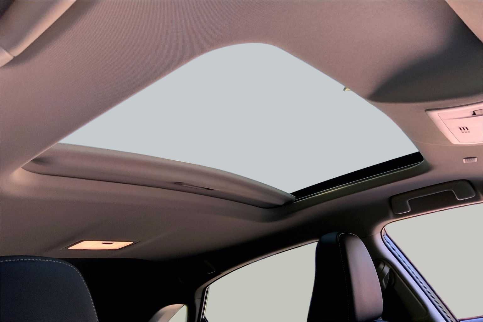 2021 Lexus NX 300 - Photo 14