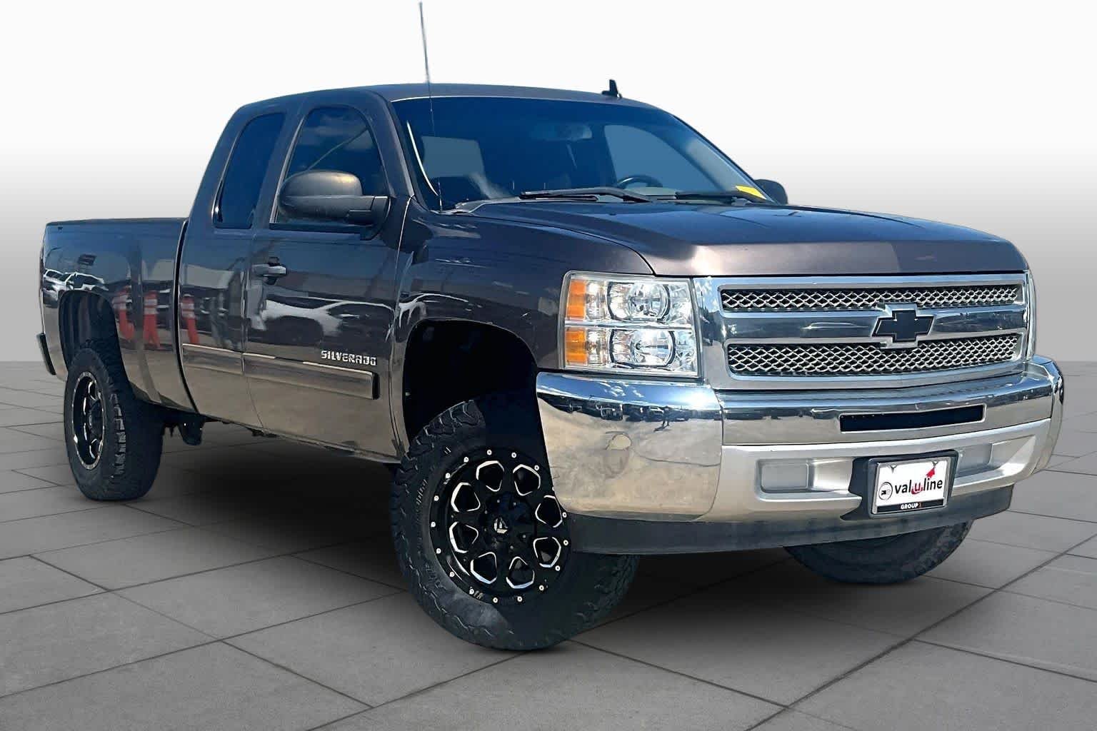Used 2012 MOCHA STEEL METALLIC Chevrolet LS image 2