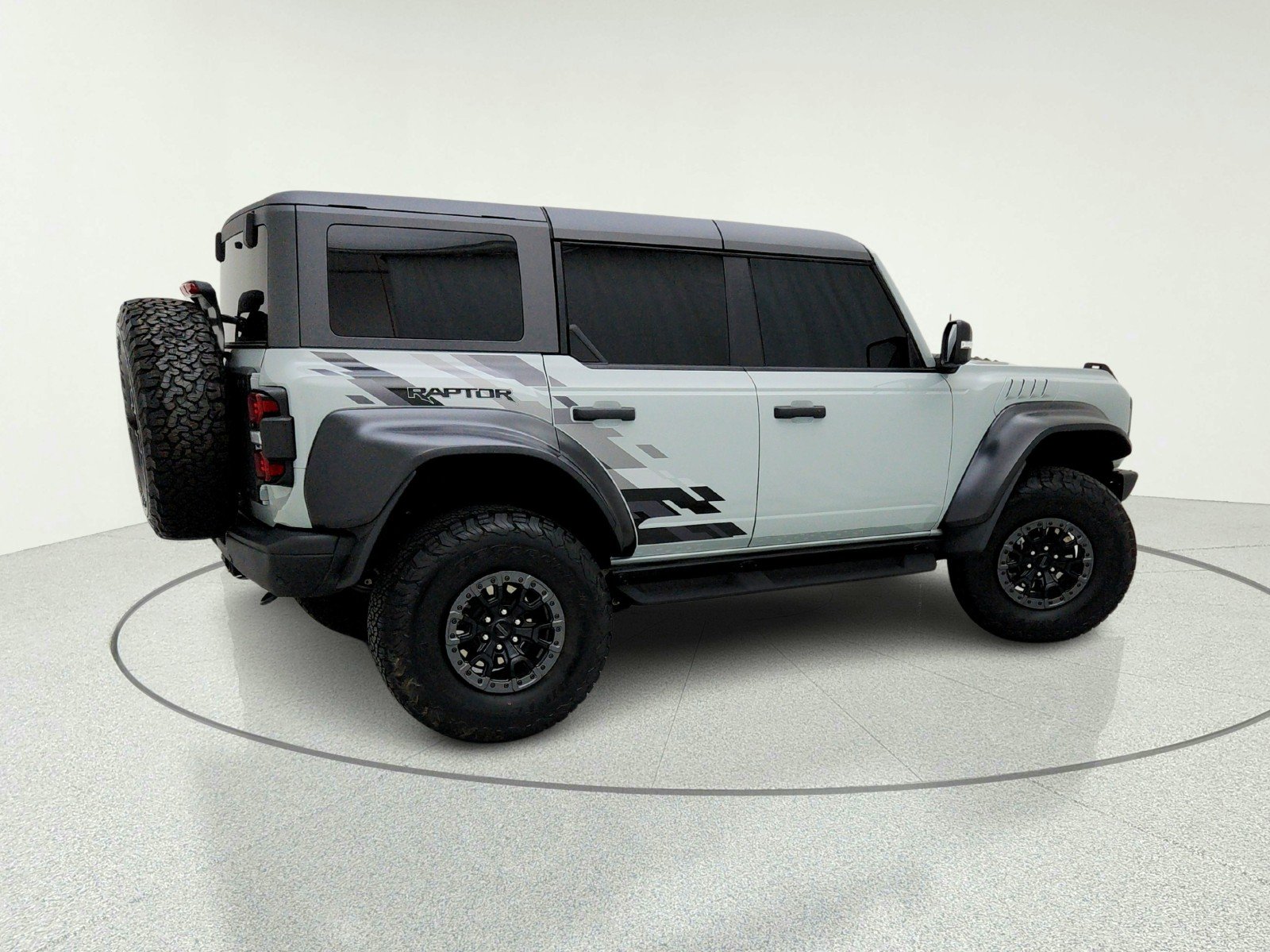 Used 2022 GRAY Ford Raptor image 8