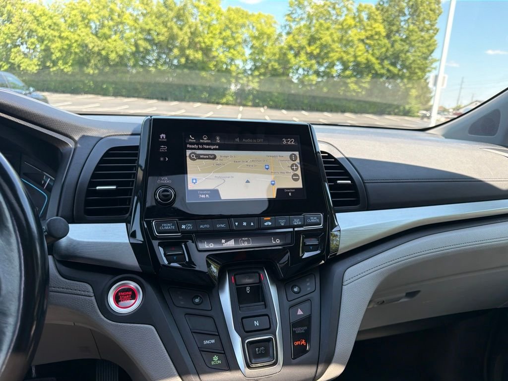Certified Used 2018 Modern Steel Metallic Honda EX-L image 15