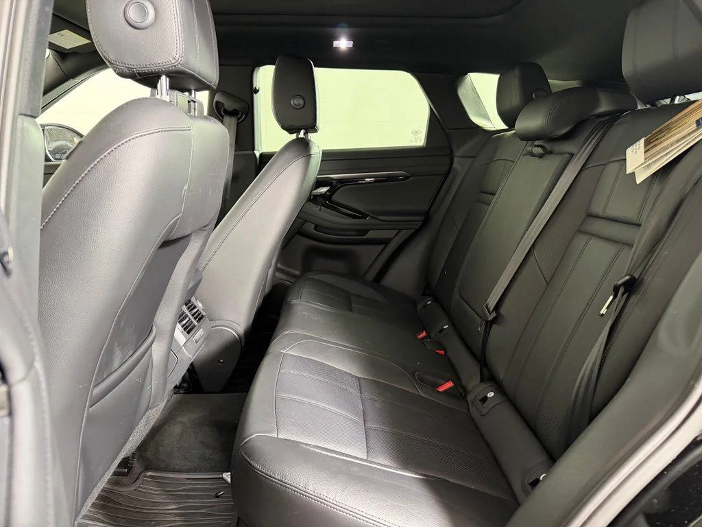 Used 2020 Santorini Black Metallic Land Rover SE image 13