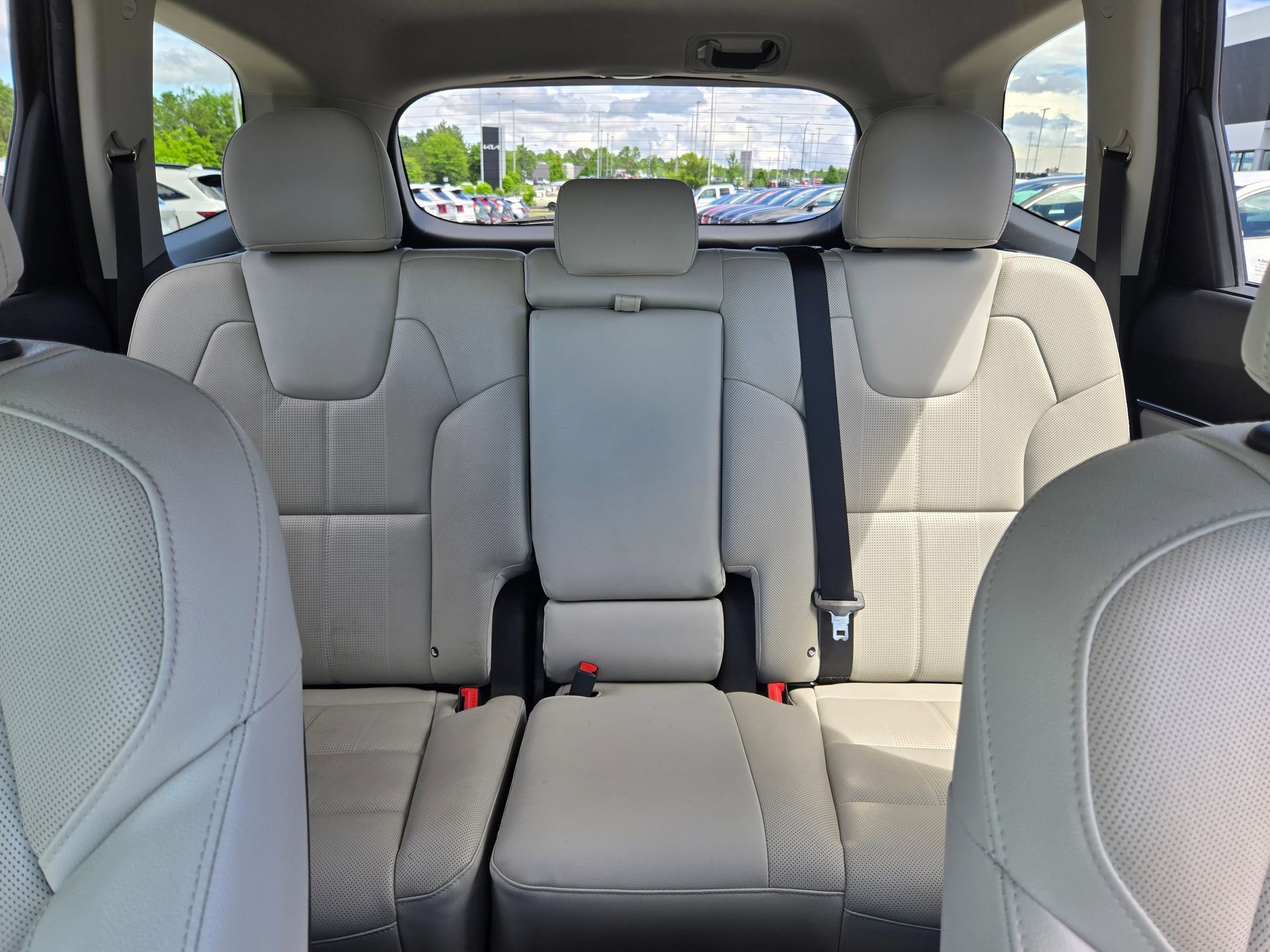 Used 2022 Dark Moss Kia EX image 26