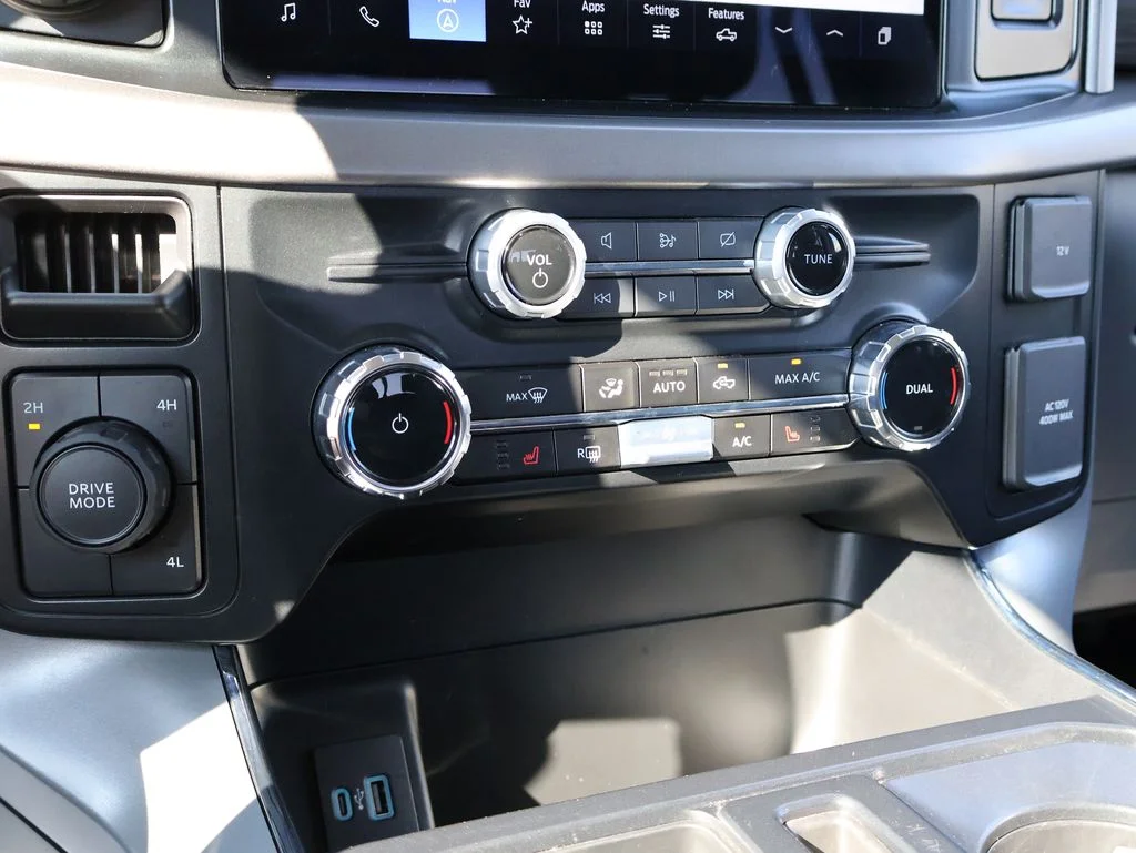 Used 2024 Avalanche Ford XLT image 36