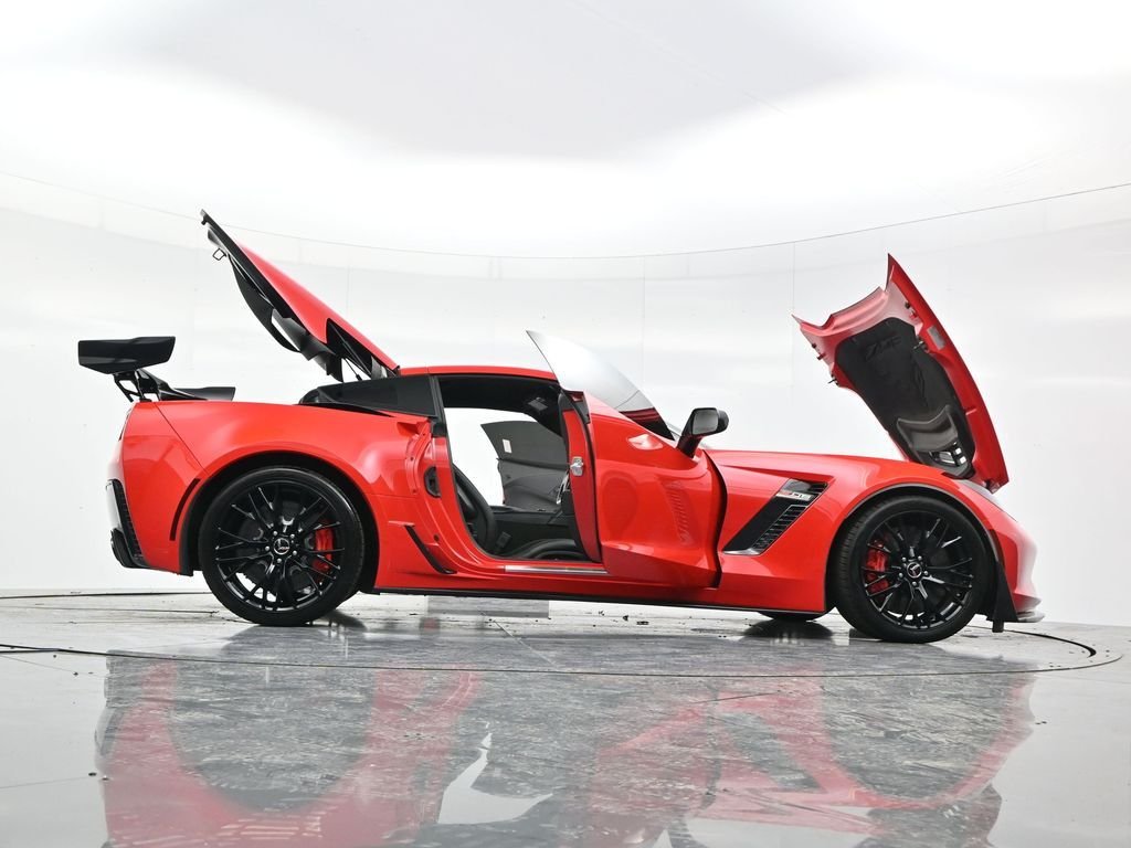 Used 2015 Torch Red Chevrolet Z06 image 51