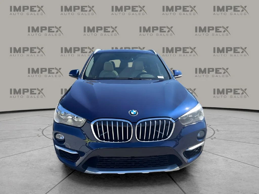 Used 2018 Blue BMW sDrive28i image 8