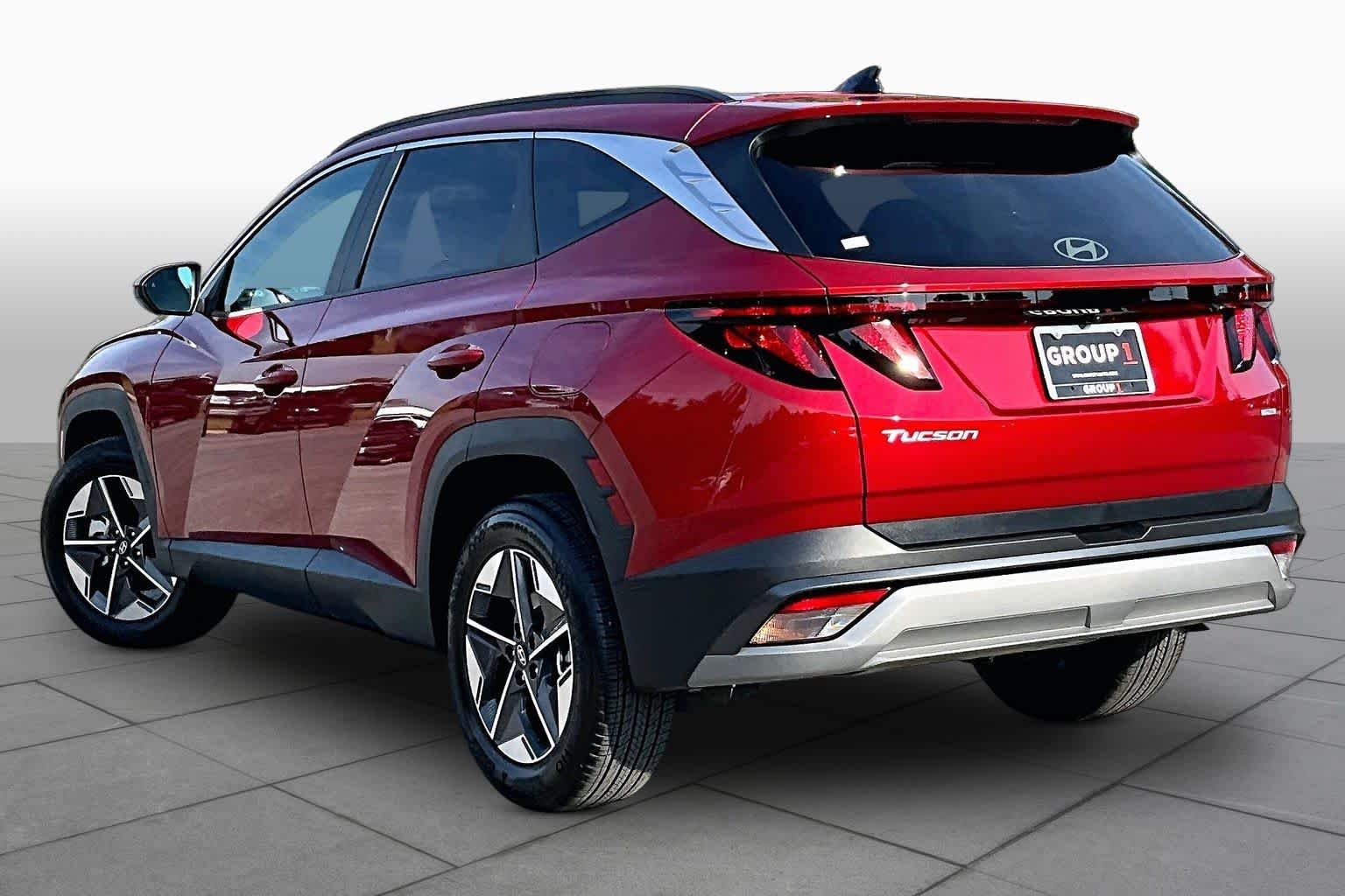 Used 2026 Ultimate Red Hyundai SEL image 12