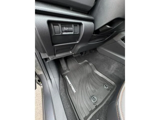New 2026 MAGNETITE GRAY PEARL Subaru Limited image 17